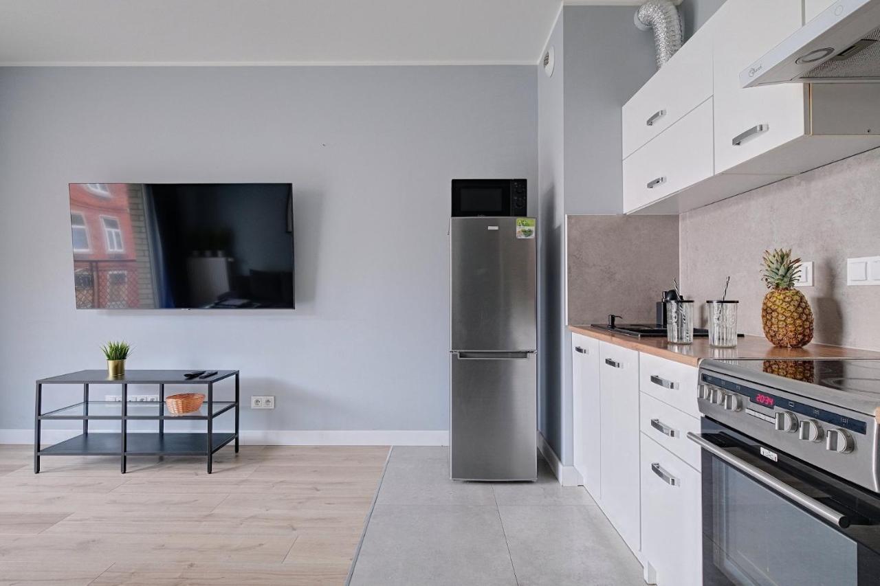 바르샤바 2Br Apt Strzelecka 24 With Balcony 아파트 외부 사진